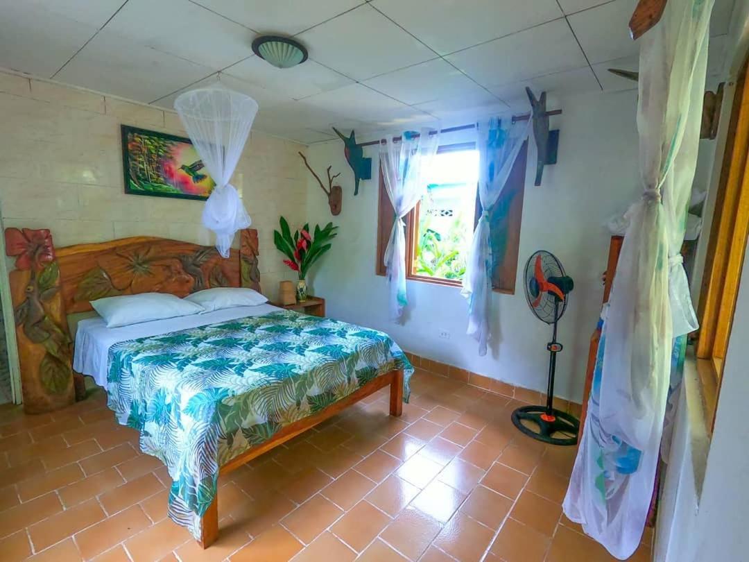 Cabinas Tito 卡维塔 外观 照片