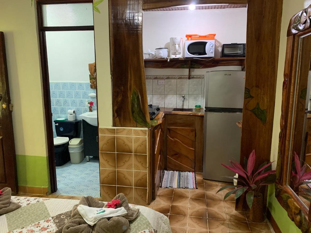Cabinas Tito 卡维塔 外观 照片