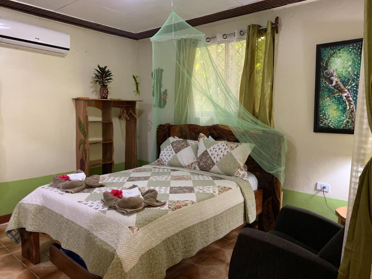Cabinas Tito 卡维塔 外观 照片